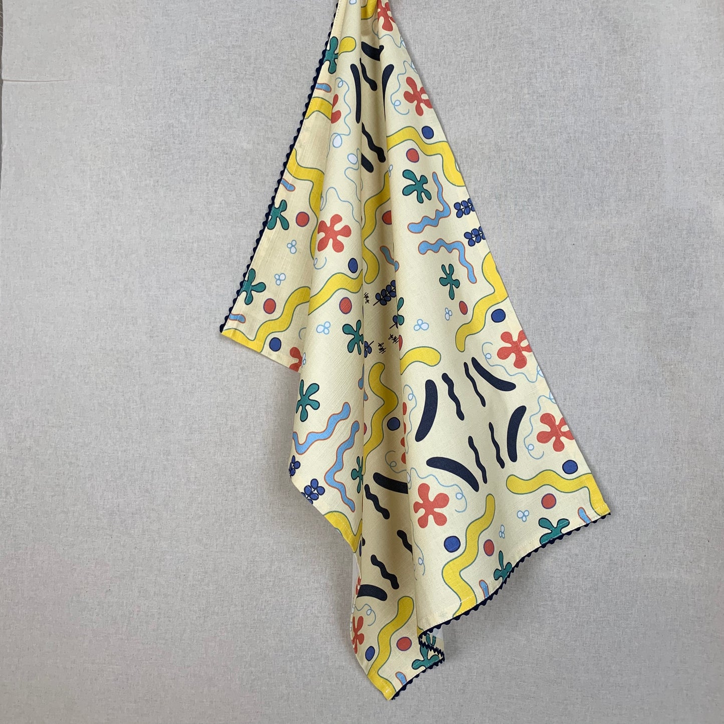 Squiggle Tea Towel (Navy Edging)